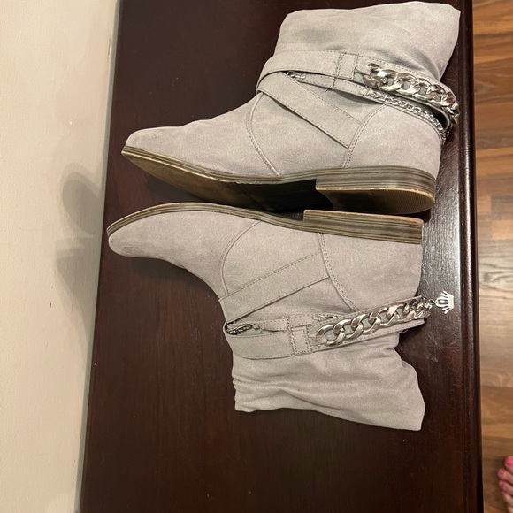 Juicy Couture Women's Slouch Ankle Boots size 7.5 - Picture 3 of 8